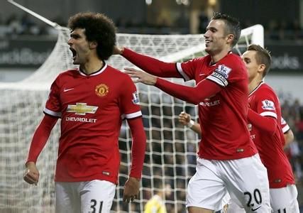 曼联两球领 曼联两球领