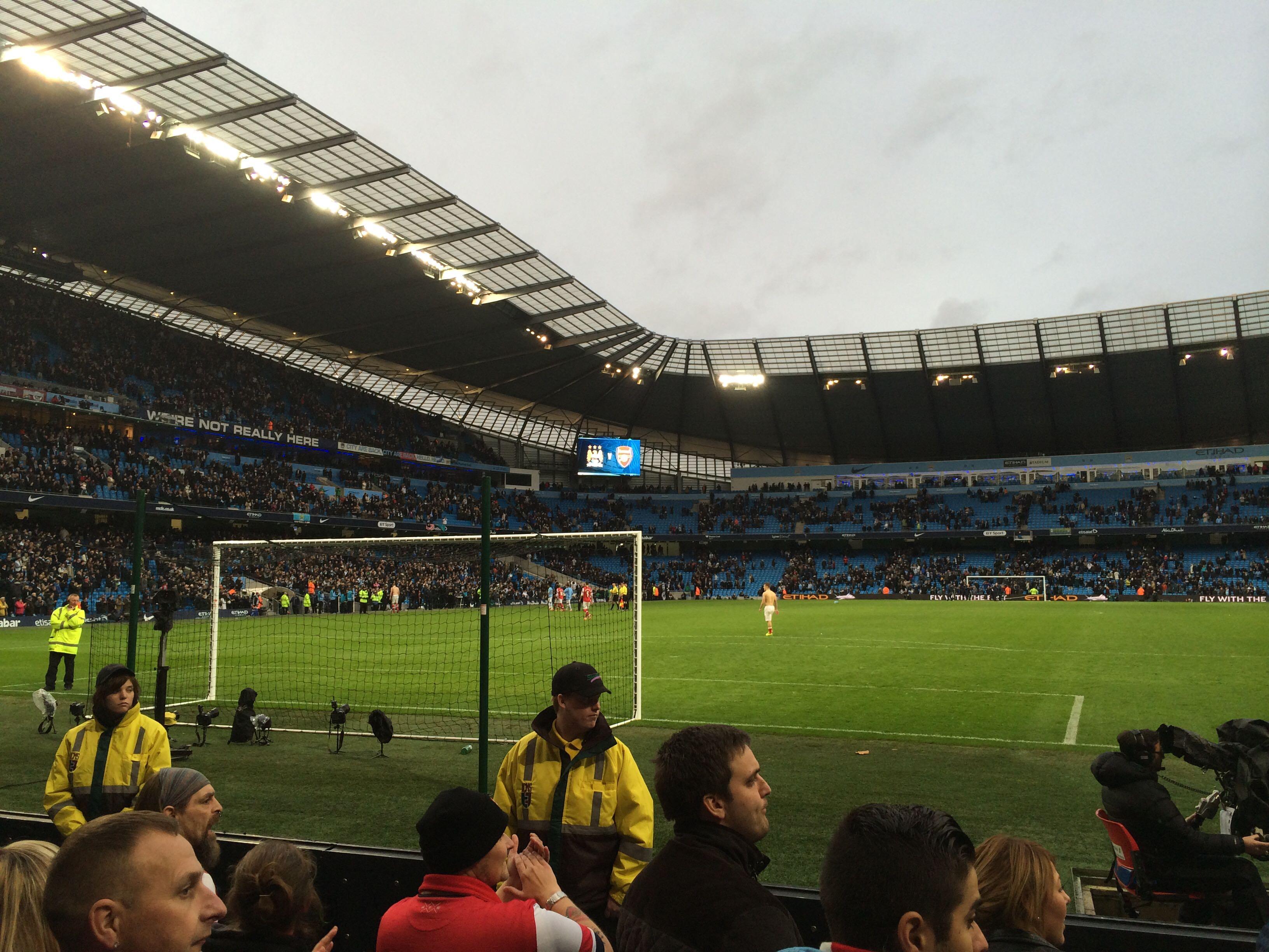 虽然他告别 虽然他告别