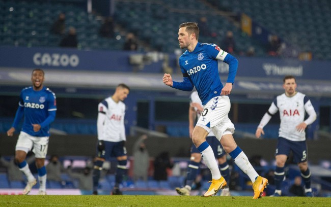 及注重控球 及注重控球